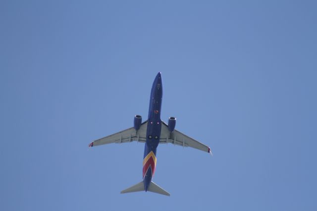 Boeing 737-700 —