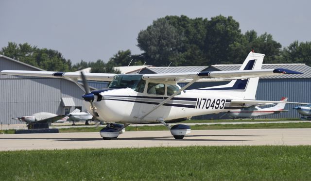 Cessna Skyhawk (N70493) - Airventure 2018