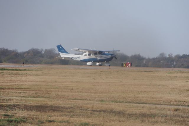 Cessna 206 Stationair (N6023F)