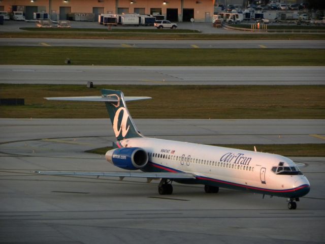 Boeing 717-200 (N947AT)