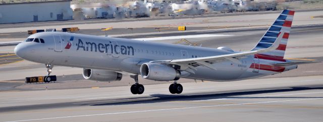 Airbus A321 (N901AA) - phoenix sky harbor international airport 07MAR20