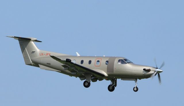 Pilatus PC-12 (LX-JFV)