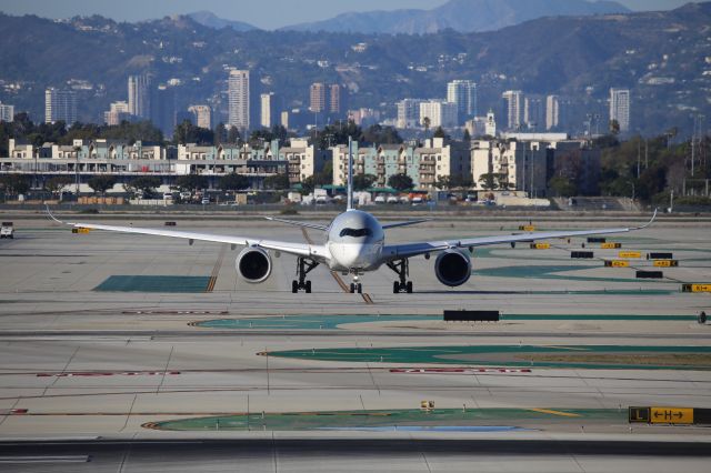 Airbus A350-1000 (A7-ANL)