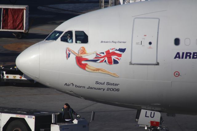 Airbus A340-600 (G-VBLU)