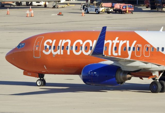 Boeing 737-800 (N838SY) - Sun Country arriving in CVG from MSP.