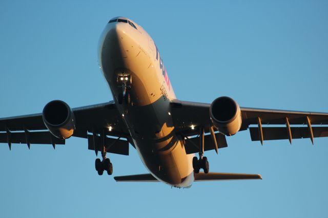 Airbus A300F4-600 — - Sunset FedEx Arrival at Appleton International WI USA.