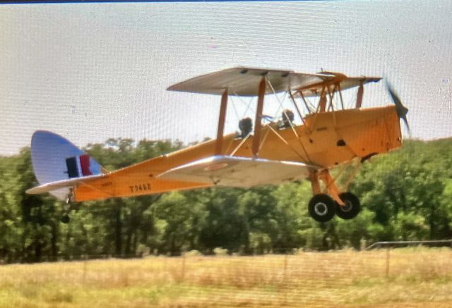 OGMA Tiger Moth (N8224)