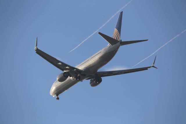 Boeing 737-900 (N66825)