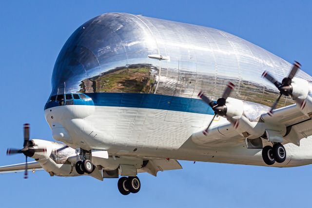 Aero Spacelines Super Guppy (N941NA)