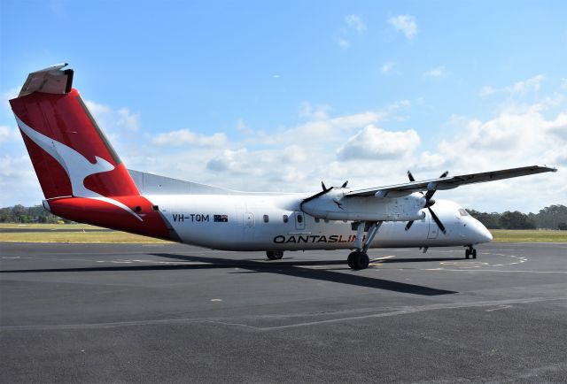 de Havilland Dash 8-300 (VH-TQM) - Qantaslink Bombardier Dash 8-315Q VH-TQM msn 604 at Wynyard Airport Tasmania Australia. 10 January 2023.