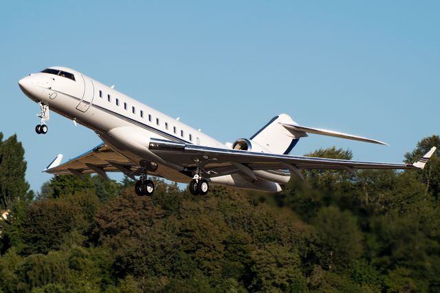 Bombardier Global 5000 (N944GX) - Rocketing out of BFI! Full Photo: a rel=nofollow href=http://www.airliners.net/photo/Bombardier-Global-6000/2678255/L/&sid=25b00805ff325bb4412b8fe562ae9a00http://www.airliners.net/photo/Bombardier-Global-6000/2678255/L/&sid=25b00805ff325bb4412b8fe562ae9a00/a