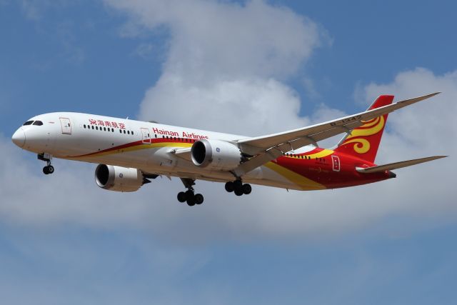 Boeing 787-9 Dreamliner (B-1342) - 13/04/2025:br /Flight SZX > TLV, final to runway 21.