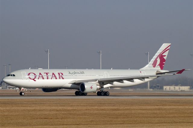 Airbus A330-300 (A7-AEM) - AIRBUS A330-302, Qatar Airways, EDDM München Franz Josef Strauss