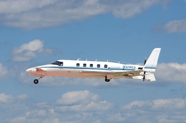 Raytheon Starship (N514RS) - Departing Oshkosh