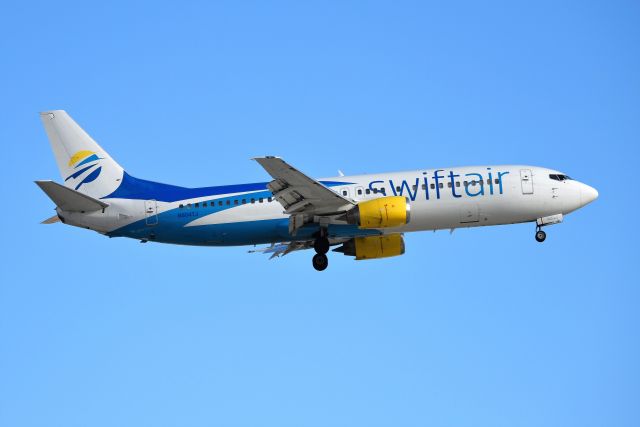 BOEING 737-400 (N804TZ) - Landing 23-R on 03-14-19. Back to back Swift arrivals along with sister ship N802TJ. First pic of this bird - Reg # on data-base!