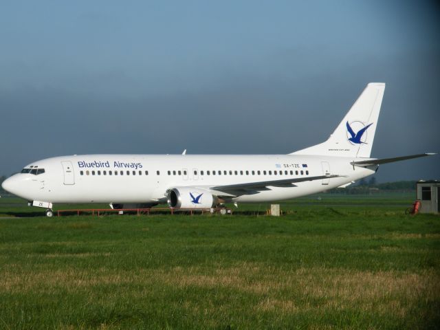 BOEING 737-400 (SX-TZE) - SX-TZE Boeing 737-48E nikolas  MSN 27632/2857 OF BLUEBIRD AIRWAYS EX EI-DOV seen here at shannon 17-04-2011