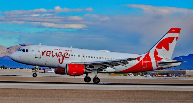 Airbus A319 (C-FYIY) - C-FYIY Air Canada Rouge 1996 Airbus A319-114 - cn 634 - Las Vegas - McCarran International Airport (LAS / KLAS)br /USA - Nevada December 2, 2016br /Photo: Tomás Del Coro