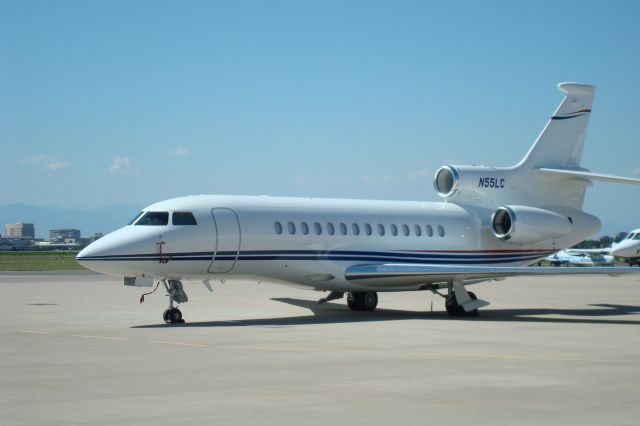 Dassault Falcon 7X (N55LC) - Belongs to Lowes Corp - Home improvement stores. Brand new 7X on the ramp at TAC Air.