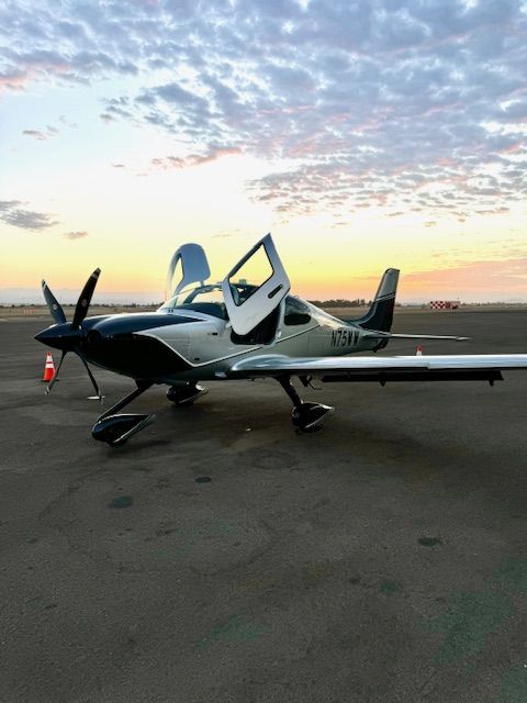 Cirrus SR-22 (N75WW) - KFAT