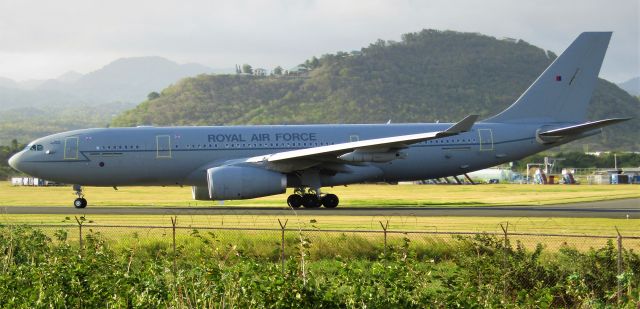 Airbus A330-200 (ZZ336)