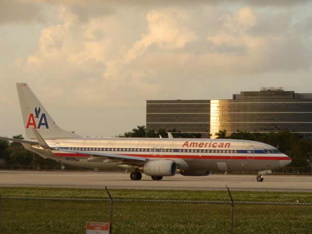 Boeing 737-800 (N847NN)