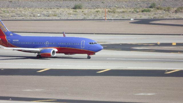 BOEING 737-300 (N624SW)