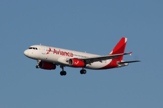 Airbus A320 (N495TA)