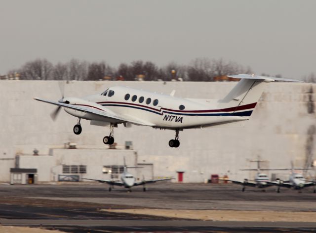 Beechcraft Super King Air 200 (N17VA)