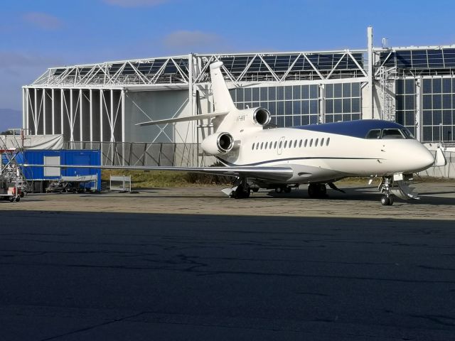 Dassault Falcon 8X (VT-HVV)