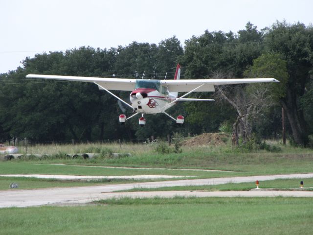 Cessna Skyhawk (N9392H)