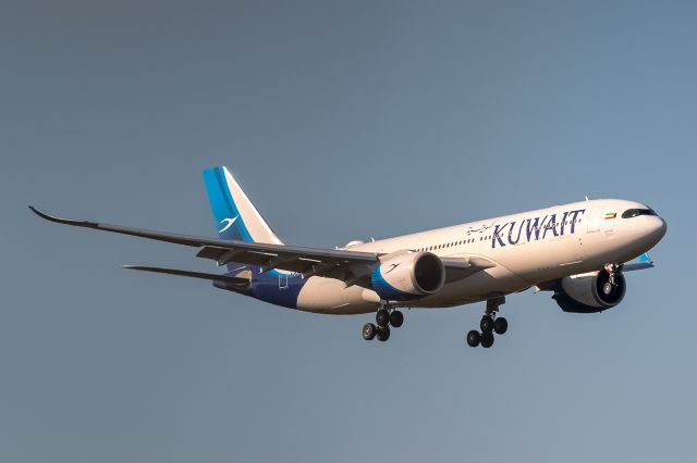 Airbus A330-800 (9K-API)
