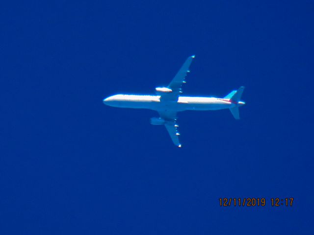 Airbus A321 (N980UY)