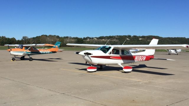 Cessna Cardinal (N11828)