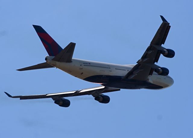 Boeing 747-200 (N675NW)