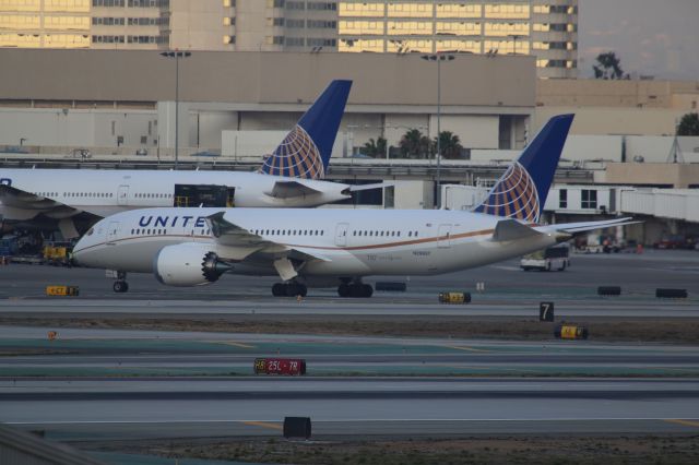 Boeing 787-8 (N29907)