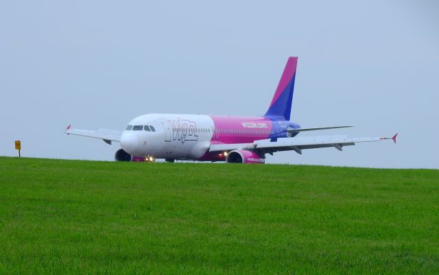 Airbus A321 (HA-LXR) - Spotting EPLB