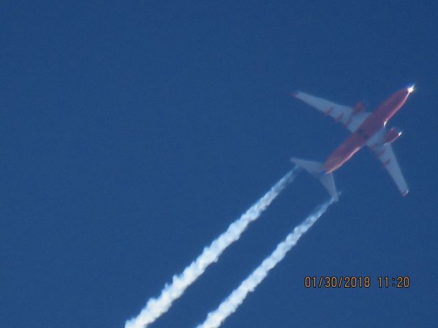 Boeing 737-700 (N704SW)