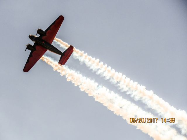 Beechcraft 18 (N9109R)
