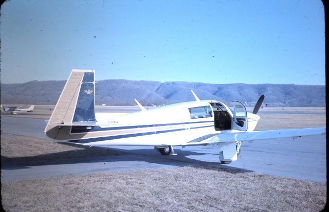 Mooney M-20 (N4394H) - 1978 Mooney 201  Cumberland MD Airport