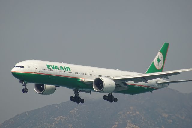 BOEING 777-300ER (B-16709)