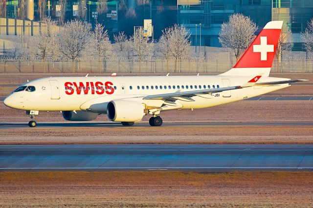 Airbus A220-100 (HB-JBI)