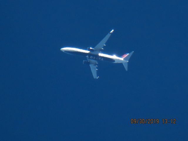 Boeing 737-900 (N929DZ)