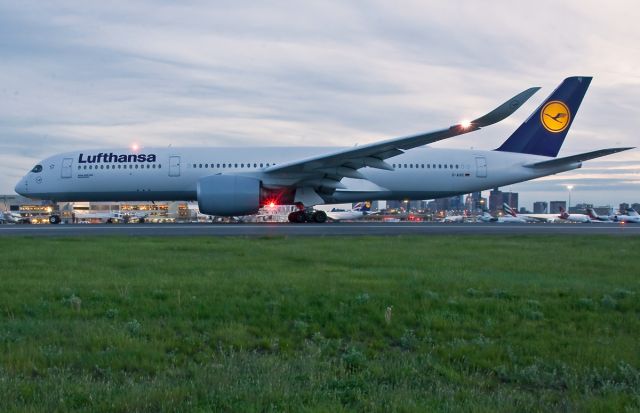 Airbus A350-900 (D-AIXC) - Saarbrücken