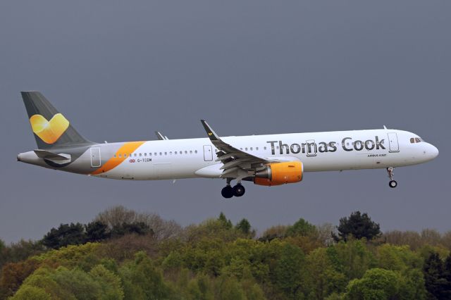 Airbus A321 (G-TCDM) - TCX1439 arriving from Corfu.