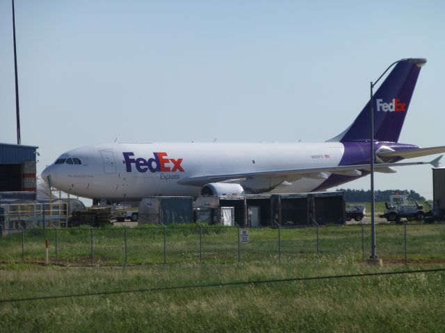 Airbus A300F4-600 (N805FD)