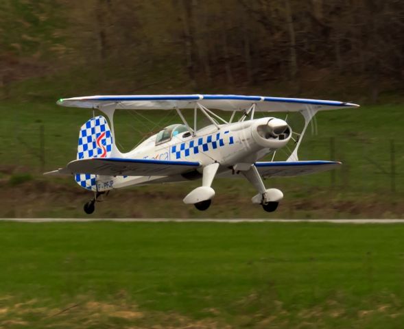 STOLP SA-300 Starduster Too (F-PFJP) - Returning to the field after performing at this years 2017 Gatineau Airshow.