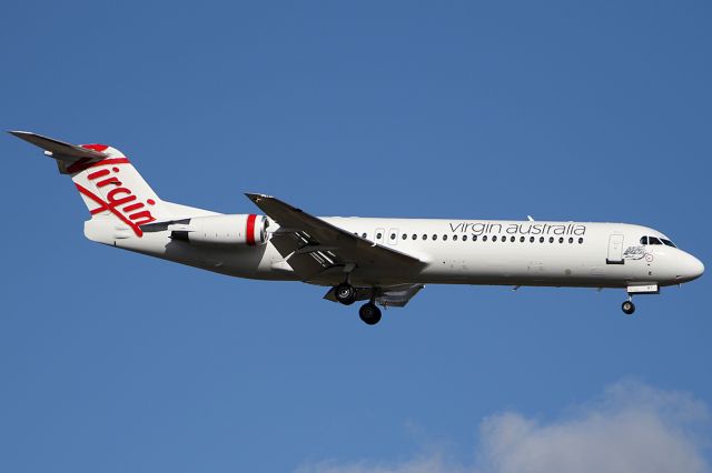 Fokker 100 (VH-FNT) - on 18 November 2018