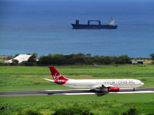 Airbus A330-300 (G-VWAG)