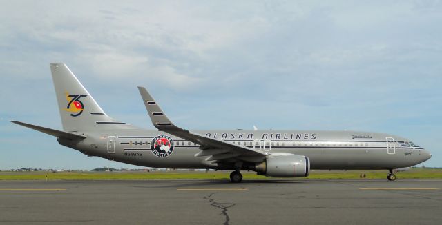 Boeing 737-800 (N569AS) - Alaska retro 75th anniversary paint @ KBOS !