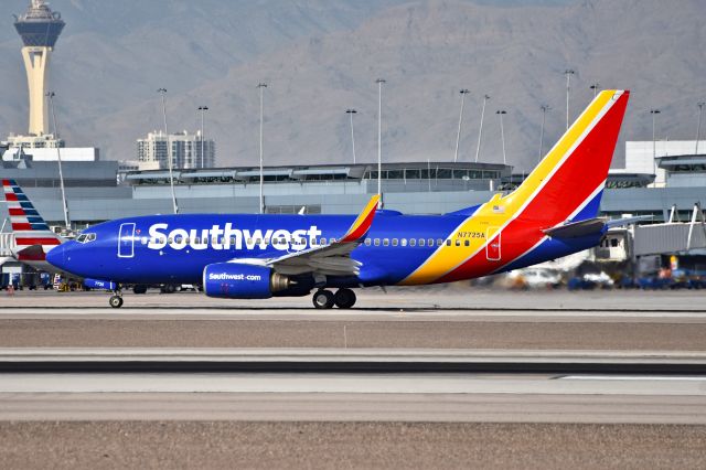 Boeing 737-700 (N7725A)